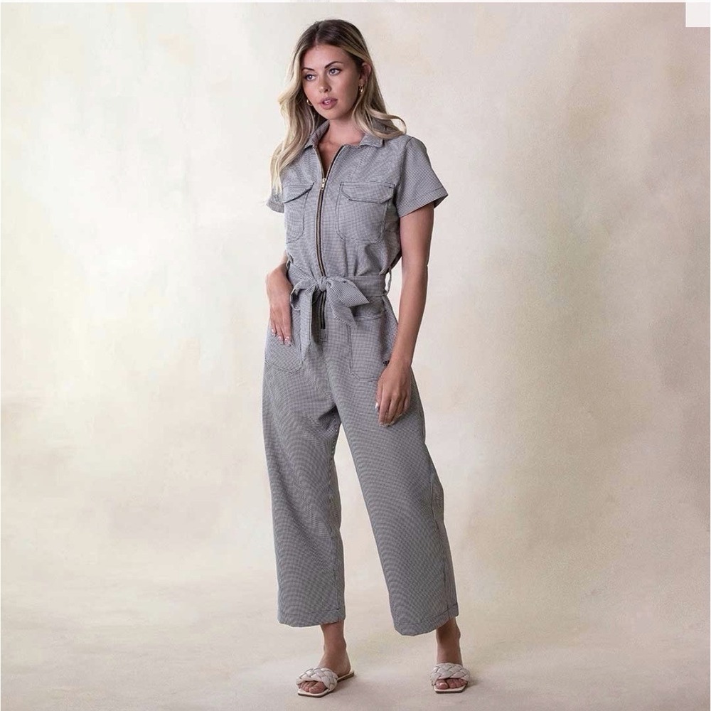 NWOT Albion Fit Womens M City Jumpsuit Houndstooth Belted Travel Stretch Zip